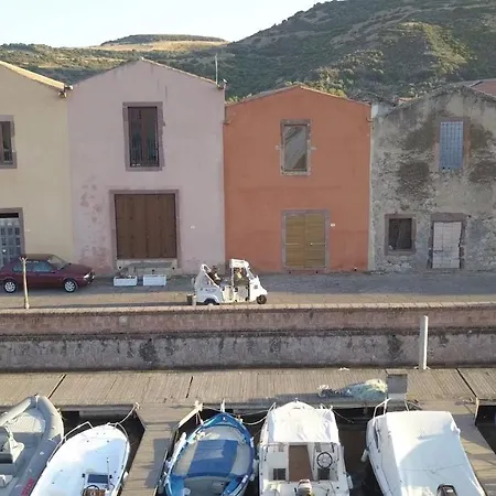 Sa Domo E Giuanne E Giuanna