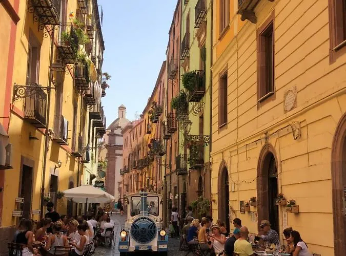 Sa Domo E Giuanne E Giuanna Oda ve Kahvaltı Bosa