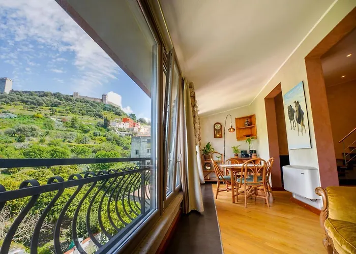 Sa Domo E Giuanne E Giuanna