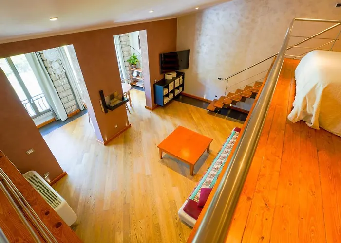 Sa Domo E Giuanne E Giuanna