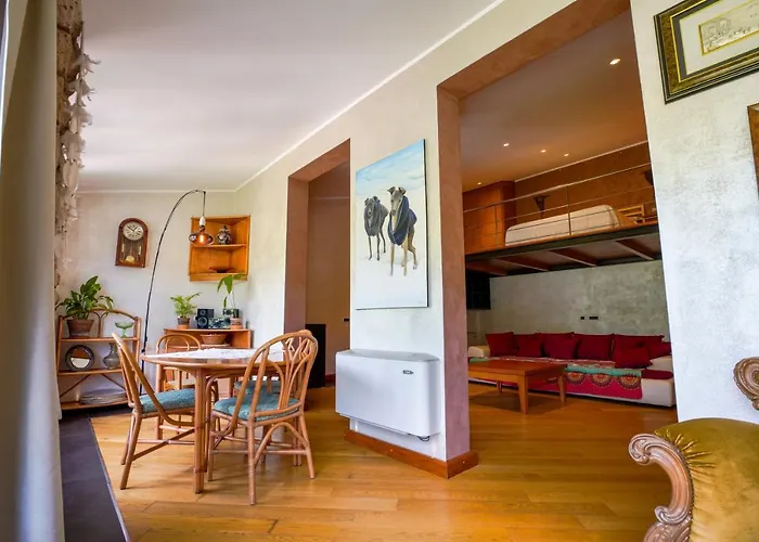 Sa Domo E Giuanne E Giuanna Bosa