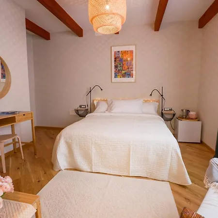 Bed & Breakfast Sa Domo E Giuanne E Giuanna *