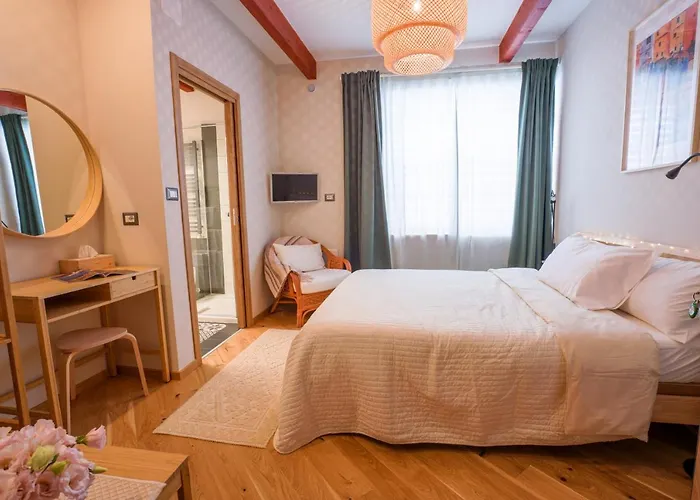 Bed & Breakfast Sa Domo E Giuanne E Giuanna 4*